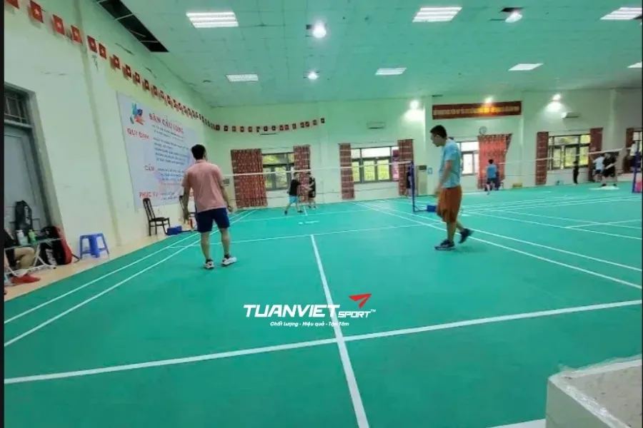 Sân cầu lông Nhà Văn Hóa Phường Dịch Vọng - Sân cầu lông Quận Cầu Giấy