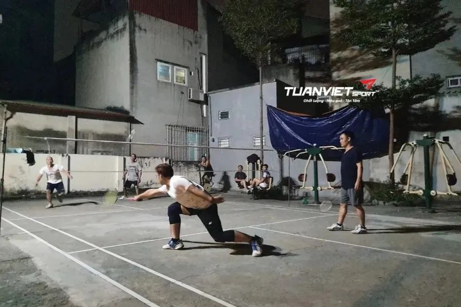 Sân cầu lông Tổ 12 phường Nghĩa Đô - Sân cầu lông Quận Cầu Giấy