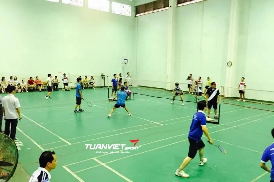 Sân cầu lông Nhà Văn Hóa Phường Mai Dịch - Sân cầu lông Quận Cầu Giấy