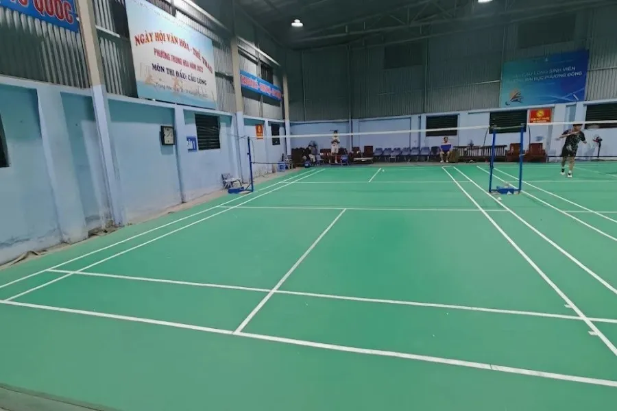 sân cầu lông quận Cầu Giấy