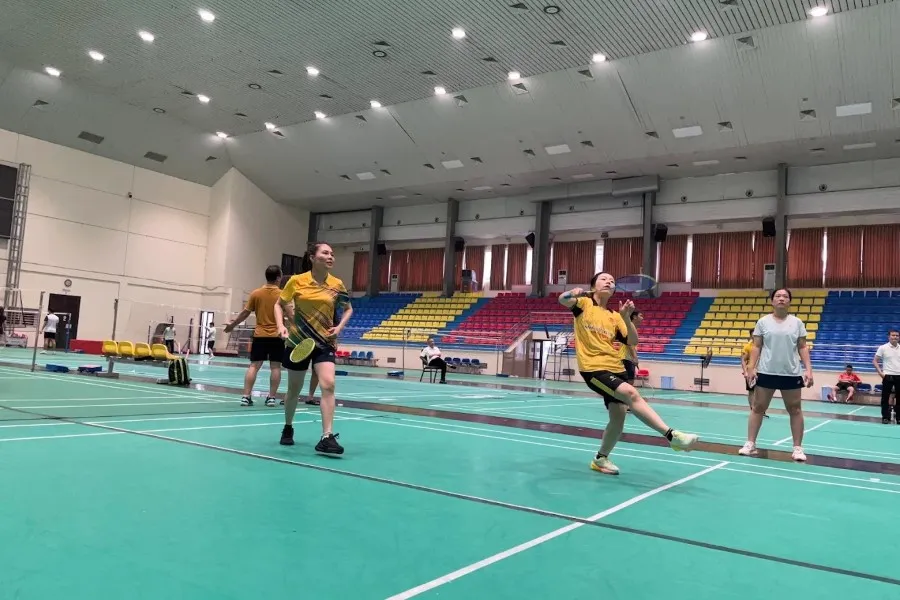 sân cầu lông quận Cầu Giấy