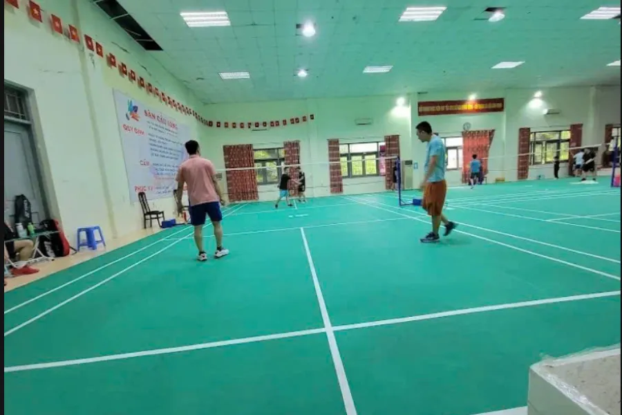 sân cầu lông quận Cầu Giấy
