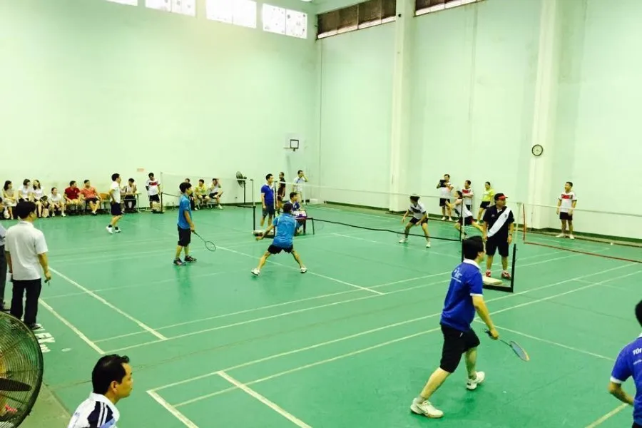 sân cầu lông quận Cầu Giấy