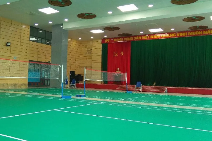 sân cầu lông quận Cầu Giấy