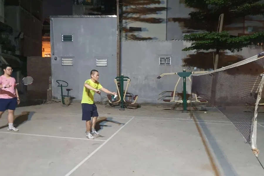 sân cầu lông quận Cầu Giấy