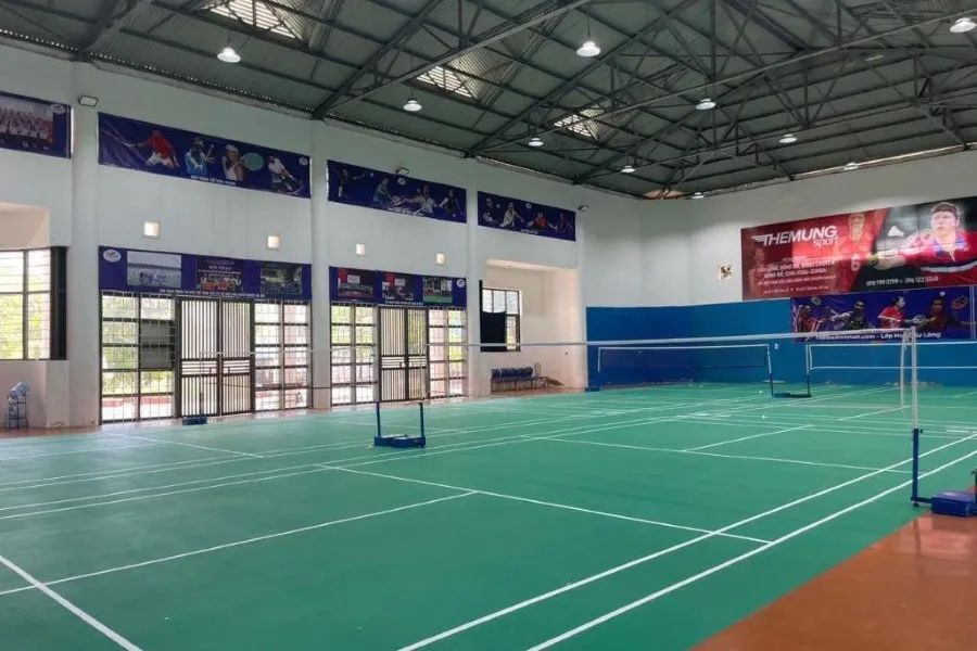 sân cầu lông quận Cầu Giấy
