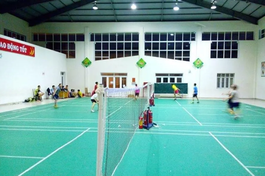 sân cầu lông quận Cầu Giấy