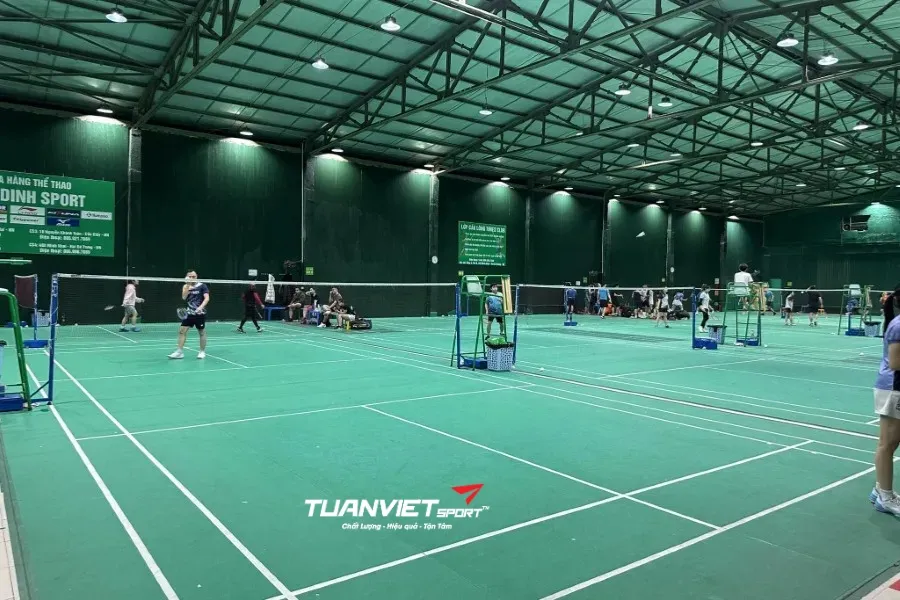 S&acirc;n Cầu L&ocirc;ng Tiến Dinh Sport - T&acirc;n Mai - s&acirc;n cầu l&ocirc;ng Quận Ho&agrave;ng Mai