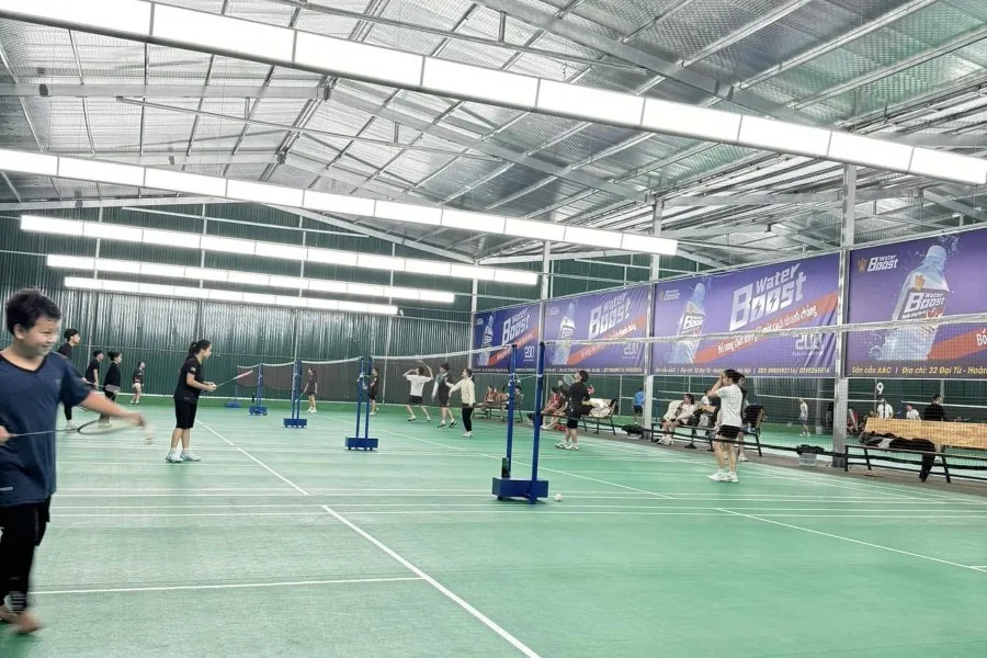 Sân cầu lông A&C 32 Đại Từ - sân cầu lông Quận Hoàng Mai