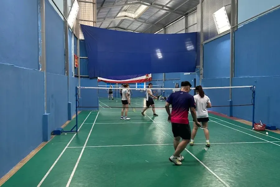 Sân cầu lông Nguyễn Khoái - sân cầu lông quận hoàng mai