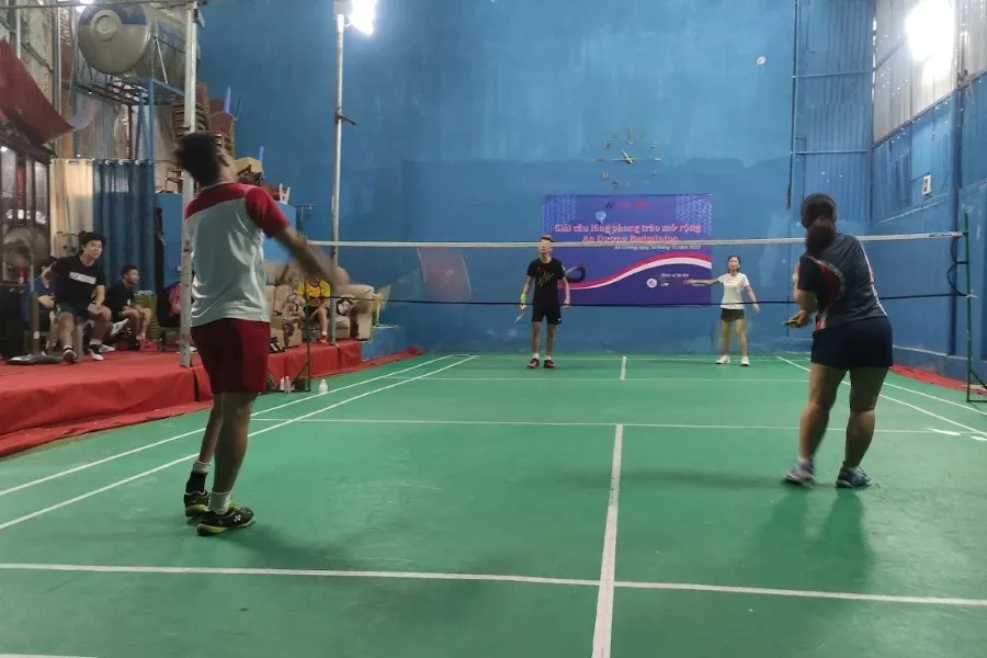 sân cầu lông Quận Tây Hồ