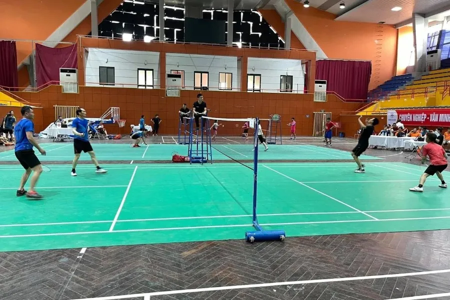 sân cầu lông Quận Tây Hồ