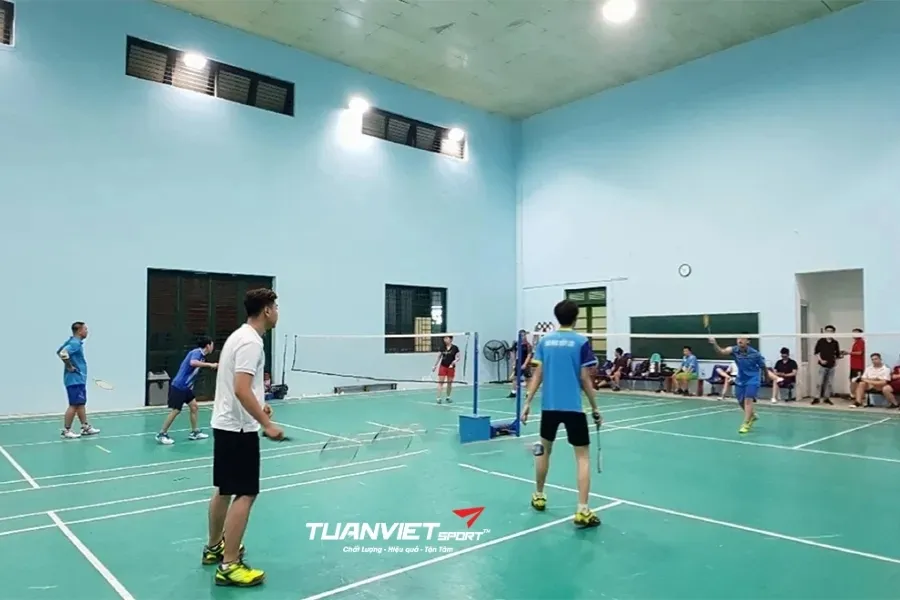 CLB cầu lông Đoàn Thanh Niên Trường TCSP Mẫu giáo - Nhà trẻ HN - Sân cầu lông Quận Thanh Xuân