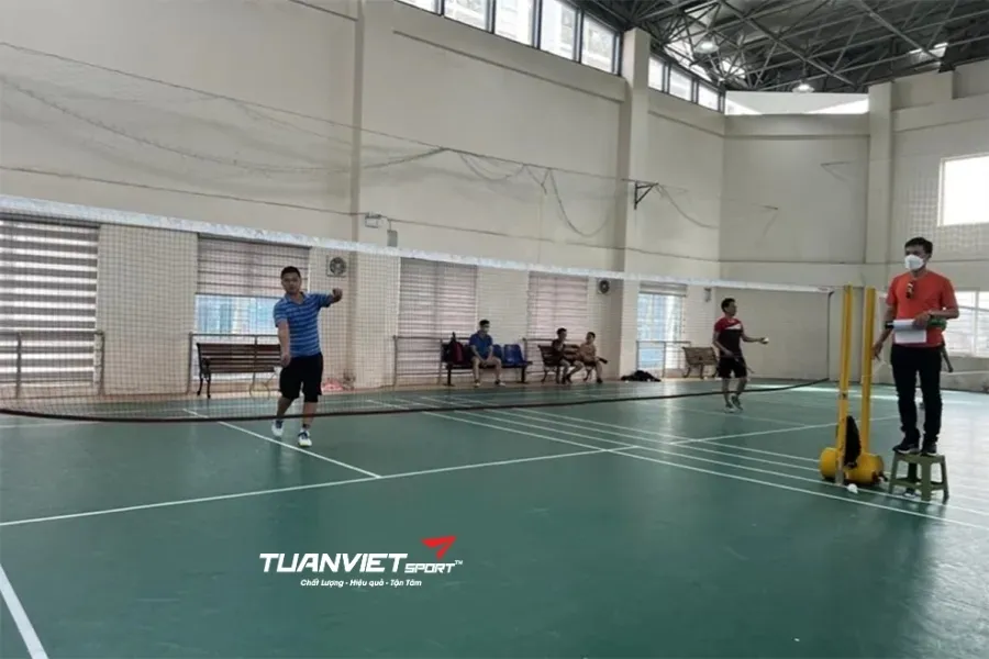 Sân cầu lông Trường THCS Thanh Xuân Trung - Sân cầu lông Quận Thanh Xuân
