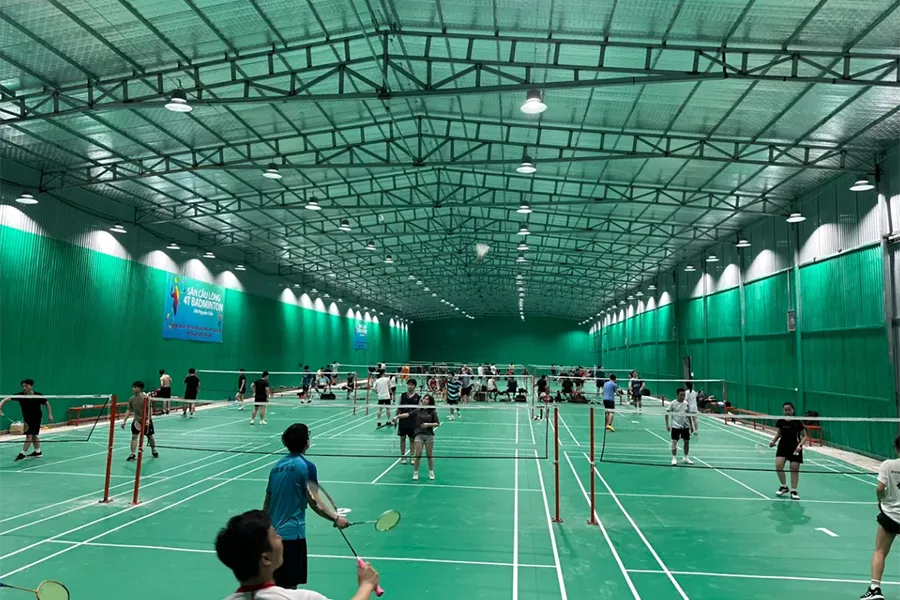 Sân cầu lông 4T - quận Thanh Xuân