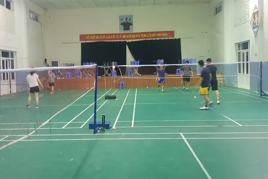 Sân Cầu Lông Quan Nhân - quận Thanh Xuân