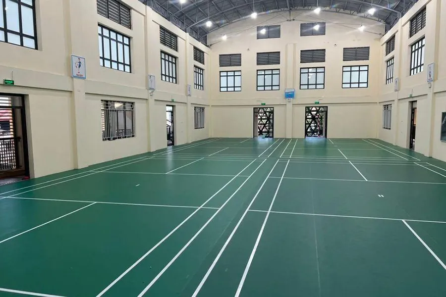 Sân cầu lông Trường THCS Nguyễn Trãi - sân cầu lông quận Thanh Xuân