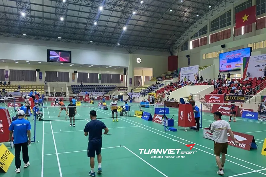 Sân cầu lông Trung tâm Thể thao Hoài Đức - sân cầu lông huyện Hoài Đức