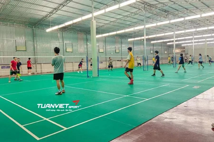 CLB cầu l&ocirc;ng TPT Sport - L&agrave;ng Đại học - S&acirc;n cầu l&ocirc;ng Th&agrave;nh phố Dĩ An
