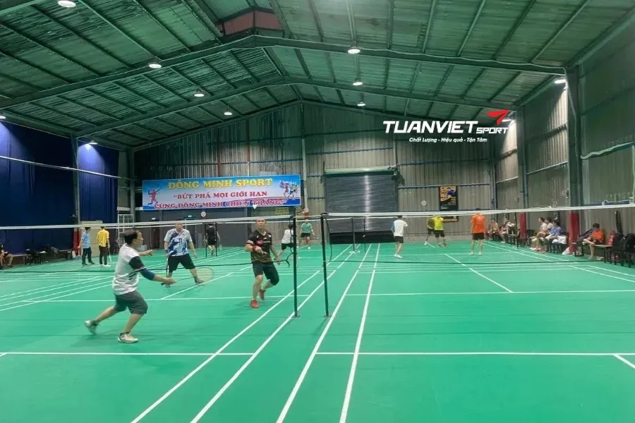 S&acirc;n cầu l&ocirc;ng Đ&ocirc;ng Minh Sport - S&acirc;n cầu l&ocirc;ng Th&agrave;nh phố Dĩ An