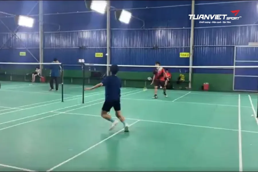 S&acirc;n cầu l&ocirc;ng B&igrave;nh Thắng - S&acirc;n cầu l&ocirc;ng Th&agrave;nh phố Dĩ An