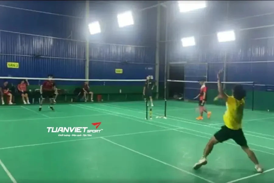 S&acirc;n cầu l&ocirc;ng B&igrave;nh Thắng - S&acirc;n cầu l&ocirc;ng Th&agrave;nh phố Dĩ An