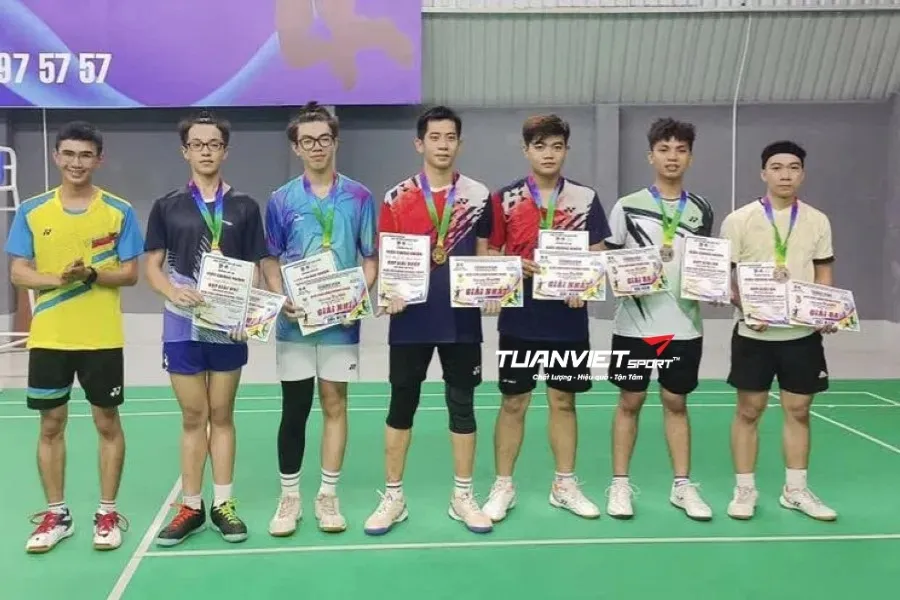 CLB Cầu Lông Phú Hòa - Sân cầu lông Thành phố Thủ Dầu Một