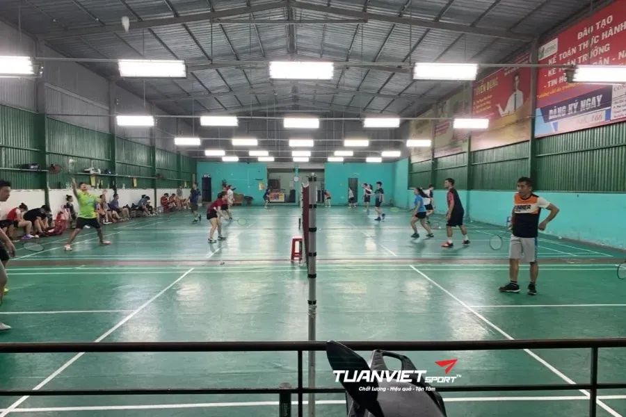 CLB Cầu Lông Tấn Đạt - Sân cầu lông Thành phố Thủ Dầu Một
