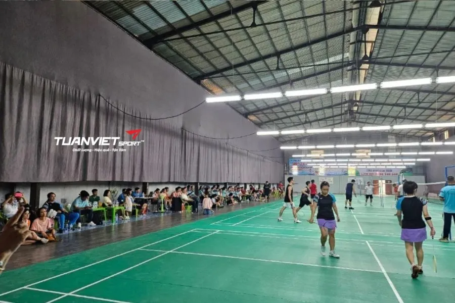 S&acirc;n cầu l&ocirc;ng Kỳ Phong - S&acirc;n cầu l&ocirc;ng Th&agrave;nh phố Thuận An