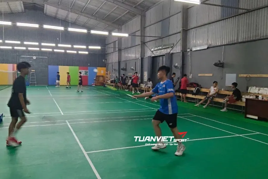 Sân Cầu Lông Tuyết Long - Sân cầu lông Huyện Củ Chi