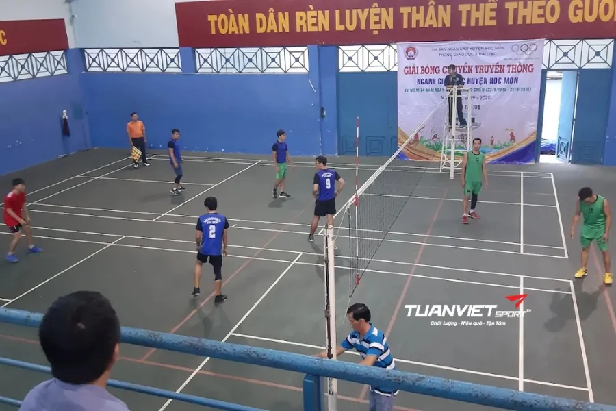 S&acirc;n cầu l&ocirc;ng TTTDTT Huyện H&oacute;c M&ocirc;n - S&acirc;n cầu l&ocirc;ng Huyện H&oacute;c M&ocirc;n