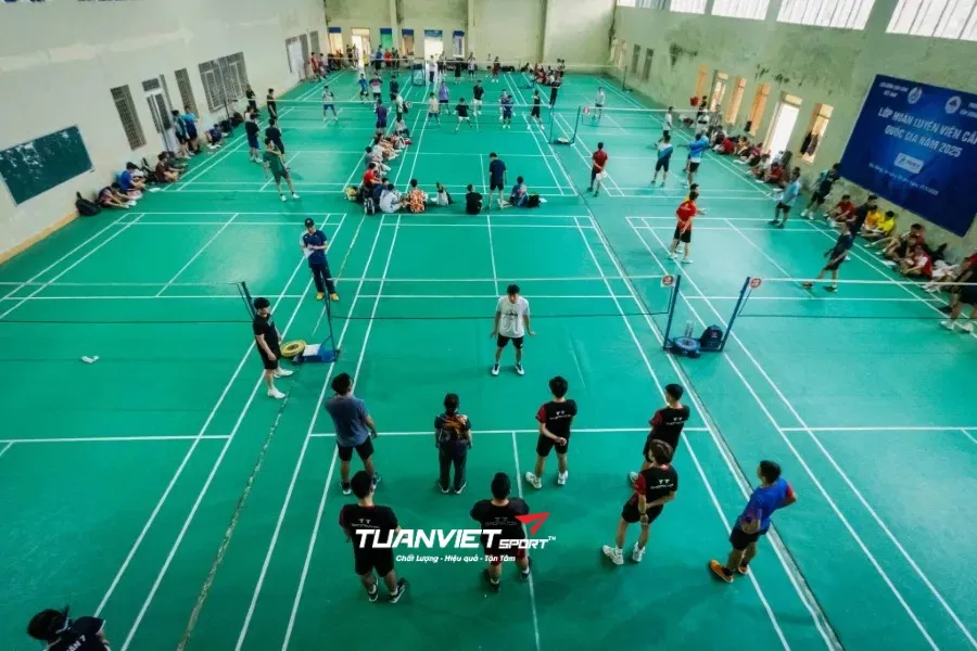 Sân cầu lông Học Viện TT Badminton - Sân cầu lông Quận 10