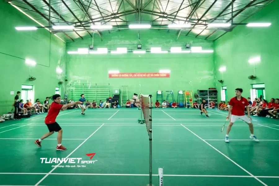 Sân cầu lông Học Viện TT Badminton - Sân cầu lông Quận 10