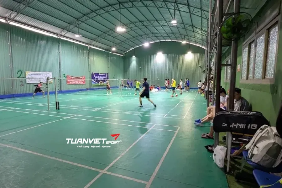 S&acirc;n cầu l&ocirc;ng Trường tiểu học Trương Quyền - S&acirc;n cầu l&ocirc;ng Quận 3