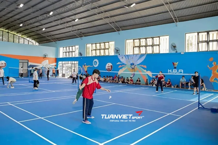 S&acirc;n cầu L&ocirc;ng Trường THPT Nguyễn Thị Minh Khai - S&acirc;n cầu l&ocirc;ng Quận 3