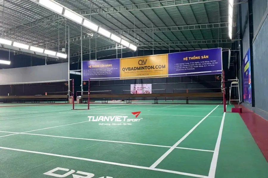 Sân Cầu Lông QV Badminton - Sân cầu lông Quận 7