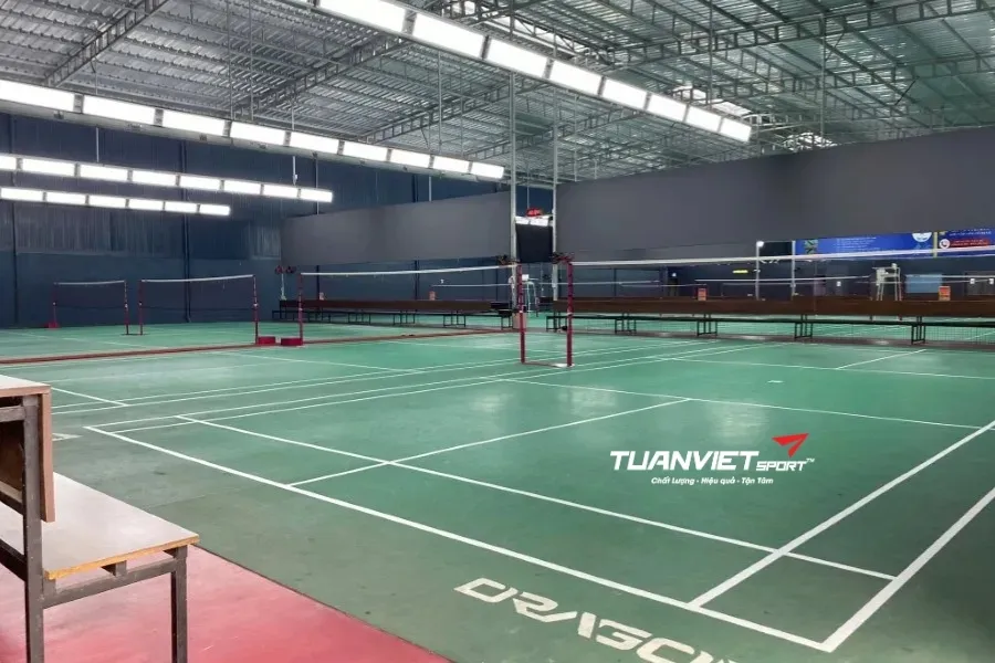 Sân Cầu Lông QV Badminton - Sân cầu lông Quận 7