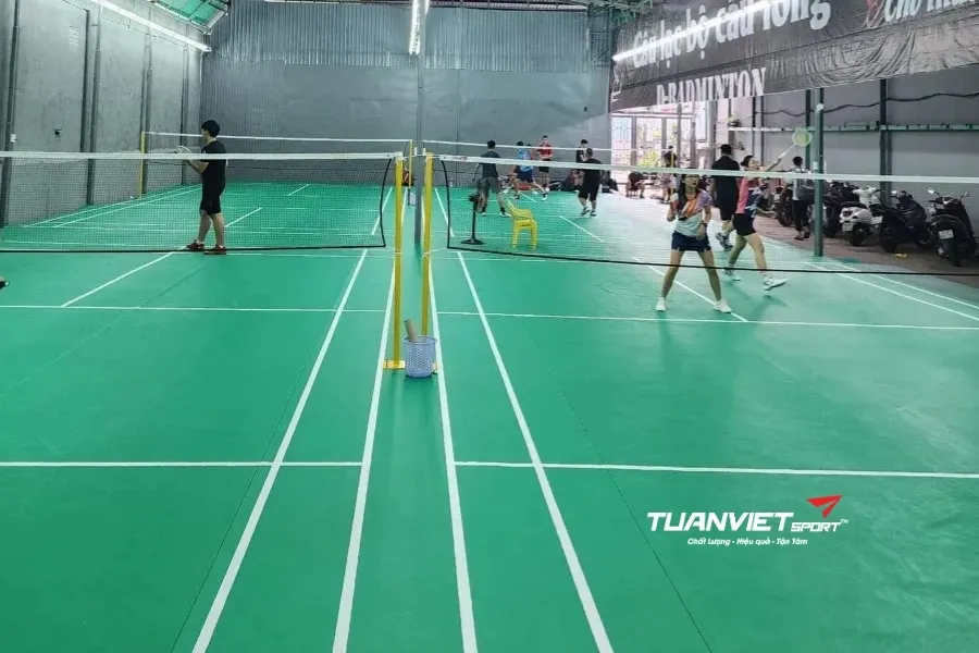 Sân cầu lông D-Badminton - Sân cầu lông Quận Bình Tân