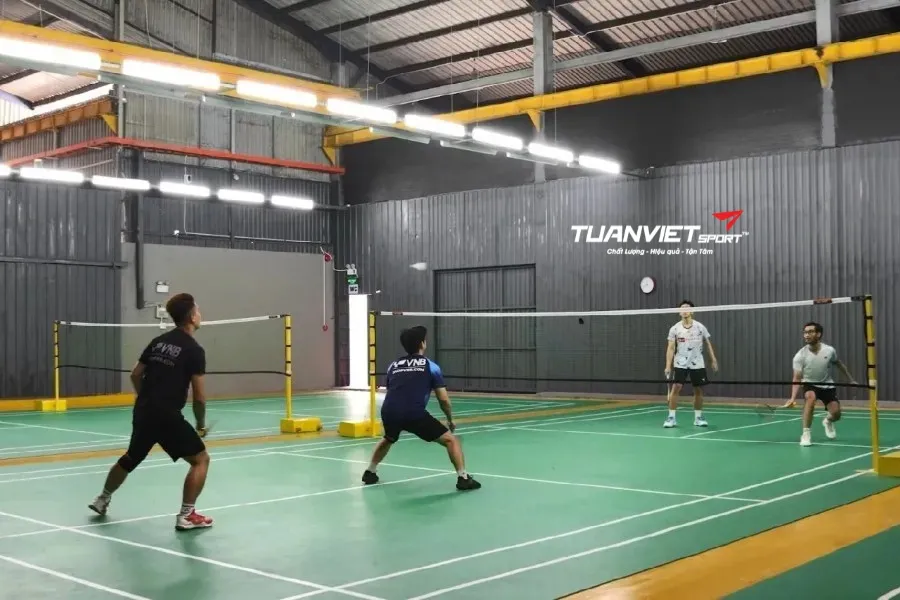 S&acirc;n cầu l&ocirc;ng Phạm Kha I - S&acirc;n cầu l&ocirc;ng Huyện B&igrave;nh Ch&aacute;nh