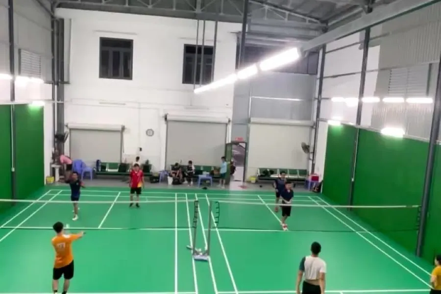 s&acirc;n Cầu l&ocirc;ng Huyện H&oacute;c M&ocirc;n