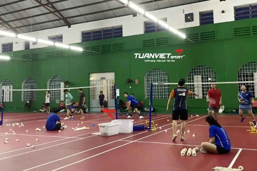 Sân cầu lông Marie Curie - Sân cầu lông Quận 3