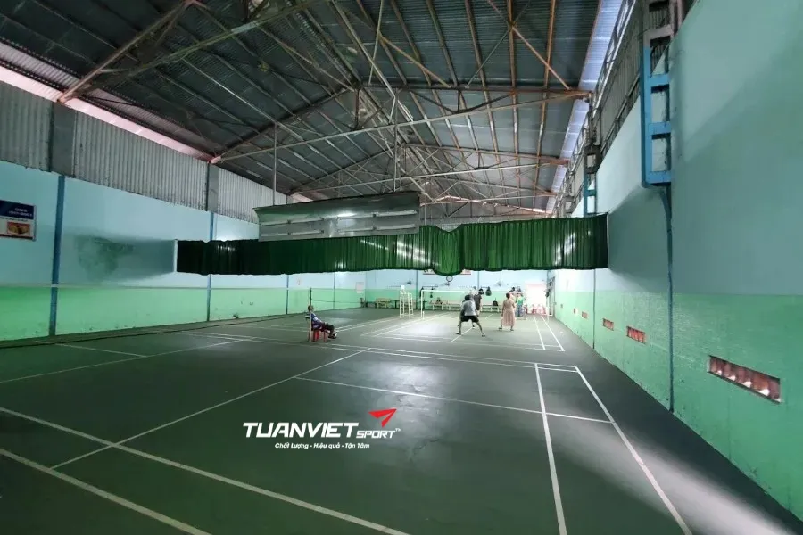 Sân cầu lông và tennis Xí Nghiệp Toa Xe Sài Gòn - Sân cầu lông Quận 3