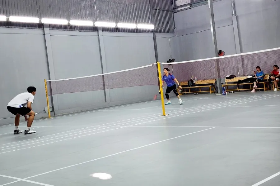sân cầu lông Quận 8 - Hoàng Vy