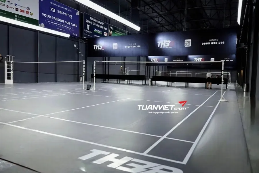CLB cầu lông Hoà Bình - Tân Phú - Sân cầu lông Quận Tân Phú