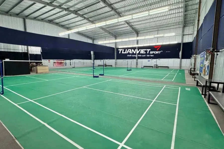 Sân Cầu Lông Nhóm Bạn - sân cầu lông Quận Tân Phú