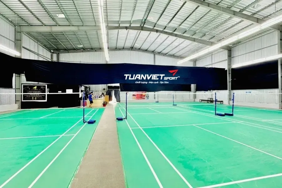 Sân Cầu Lông Nhóm Bạn - sân cầu lông Quận Tân Phú