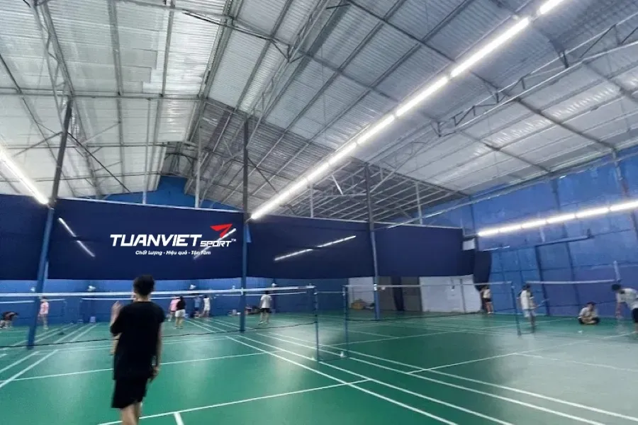 Sân Cầu Lông T&T - Hoà Bình - Sân cầu lông Quận Tân Phú