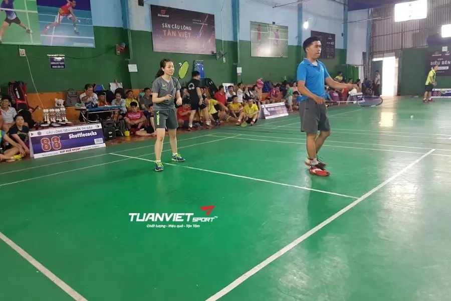 Sân cầu lông Tân Việt - Sân cầu lông Quận Tân Phú