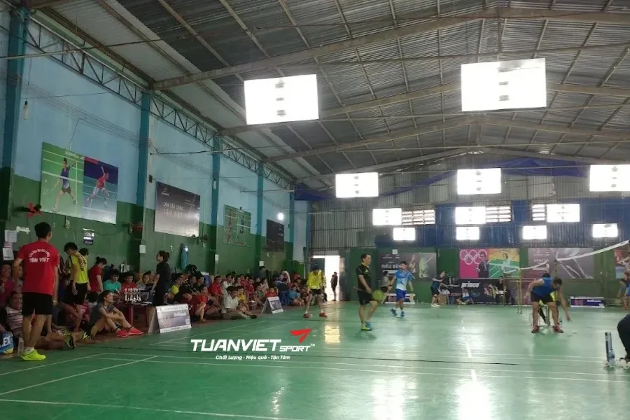 Sân cầu lông Tân Việt - Sân cầu lông Quận Tân Phú