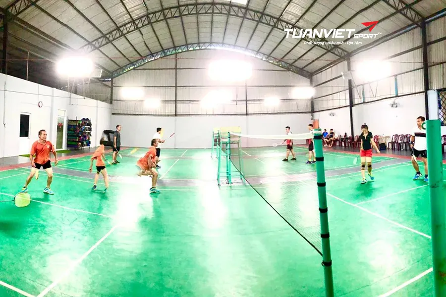 Sân cầu lông Hoàng Gia Nha Trang - Sân cầu lông Tỉnh Khánh Hòa